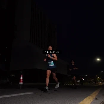 Runner Photo 8817151