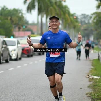 Runner Photo 8817201
