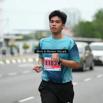 Runner Photo 8817203