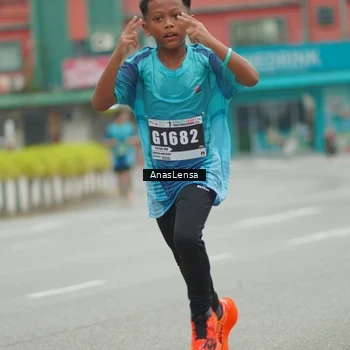 Runner Photo 8817207