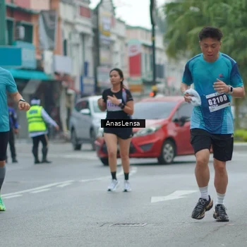 Runner Photo 8817211