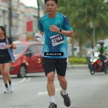 Runner Photo 8817215