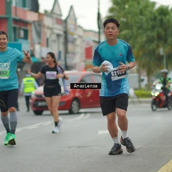 Runner Photo 8817234
