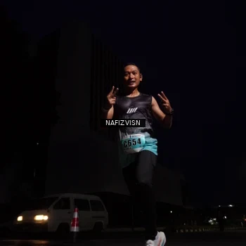 Runner Photo 8817244