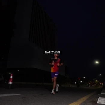 Runner Photo 8817260