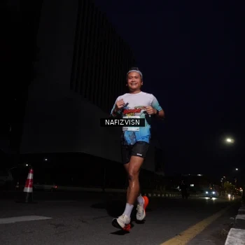 Runner Photo 8817279