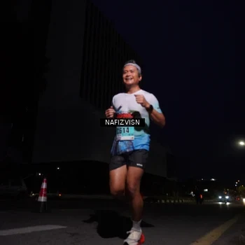 Runner Photo 8817288
