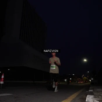 Runner Photo 8817293