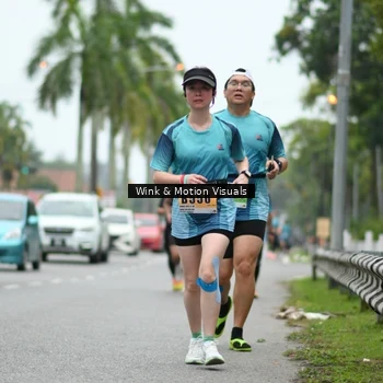Runner Photo 8817298