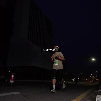 Runner Photo 8817304
