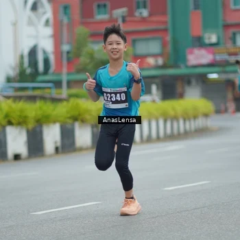 Runner Photo 8817315