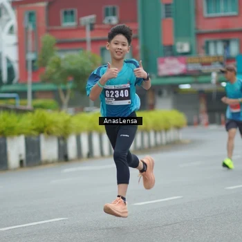 Runner Photo 8817316