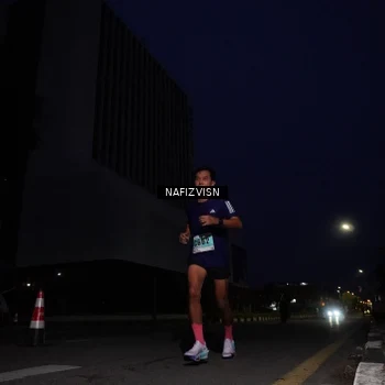 Runner Photo 8817323