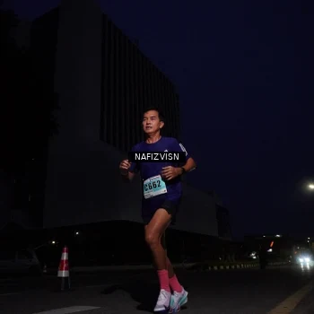 Runner Photo 8817329