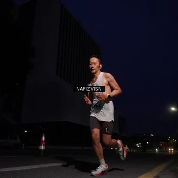 Runner Photo 8817336