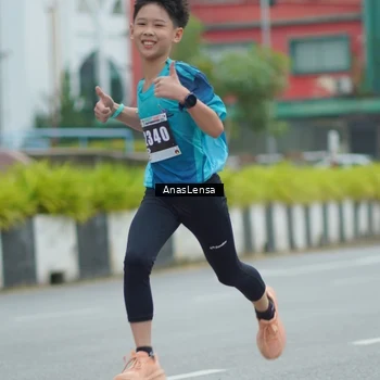 Runner Photo 8817346