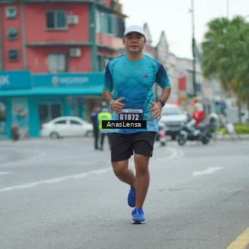 Runner Photo 8817349