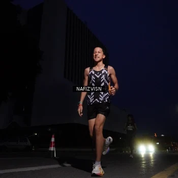 Runner Photo 8817358