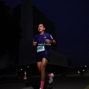Runner Photo 8817359