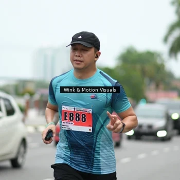 Runner Photo 8817364