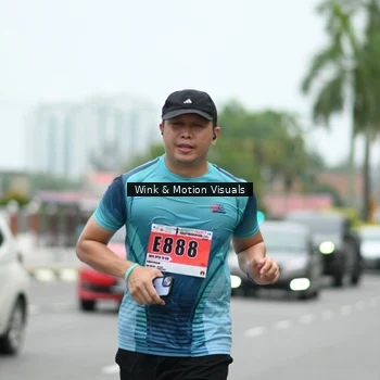 Runner Photo 8817371