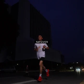 Runner Photo 8817381