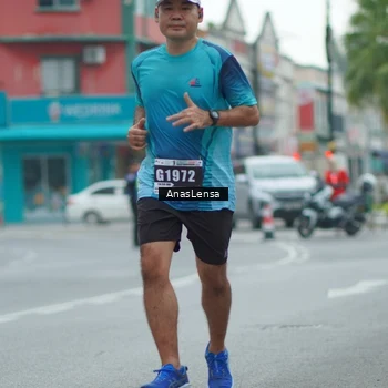 Runner Photo 8817395