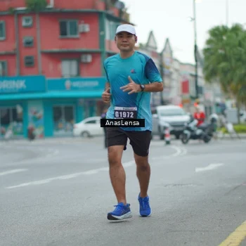 Runner Photo 8817398
