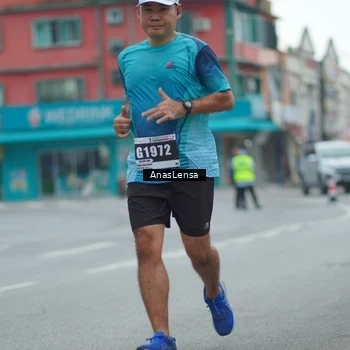 Runner Photo 8817402