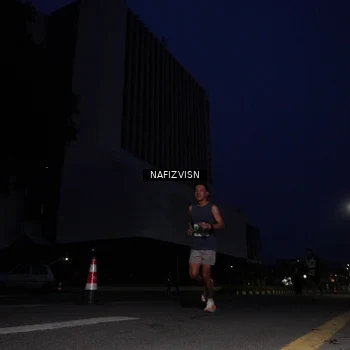 Runner Photo 8817421