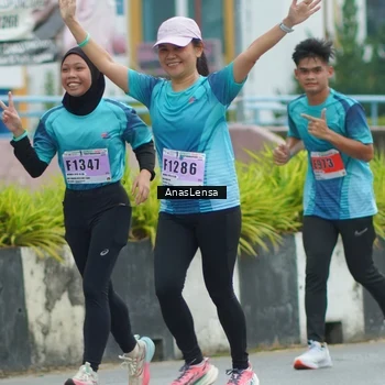 Runner Photo 8817485