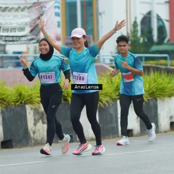 Runner Photo 8817487