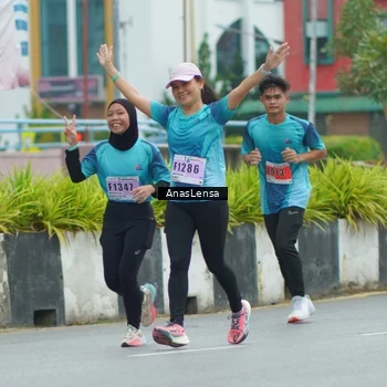 Runner Photo 8817490