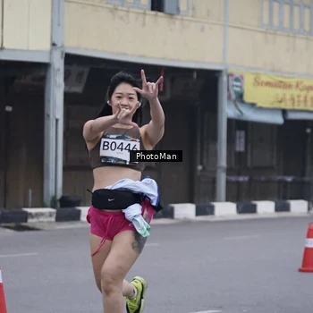 Runner Photo 8817500