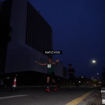 Runner Photo 8817501