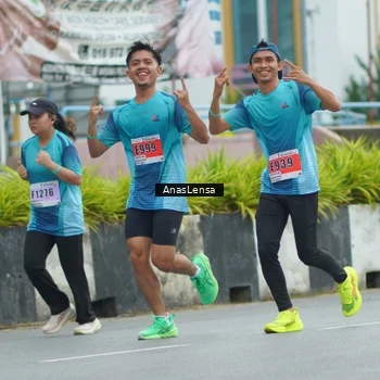 Runner Photo 8817521