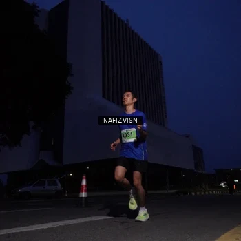 Runner Photo 8817534