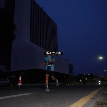 Runner Photo 8817560