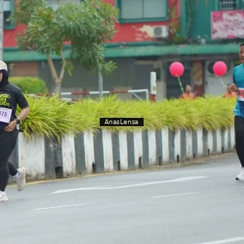 Runner Photo 8817567