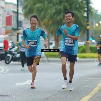 Runner Photo 8817570