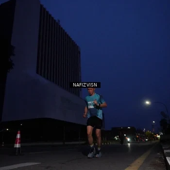 Runner Photo 8817578