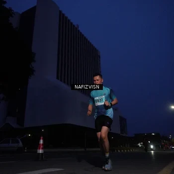 Runner Photo 8817584