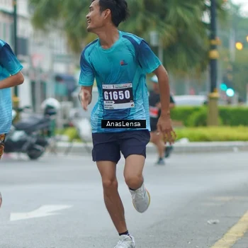 Runner Photo 8817592