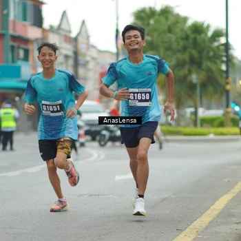 Runner Photo 8817615