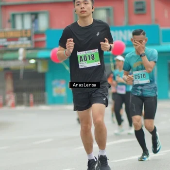 Runner Photo 8817674