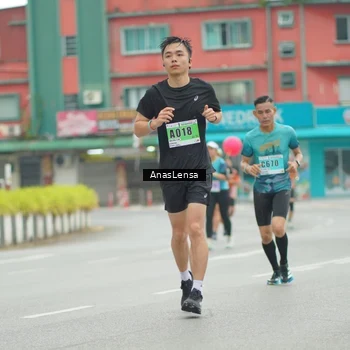 Runner Photo 8817676