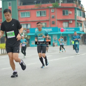 Runner Photo 8817682
