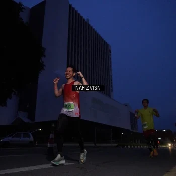 Runner Photo 8817687