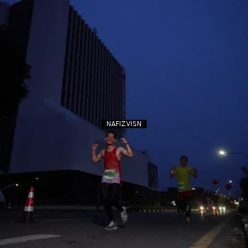 Runner Photo 8817692