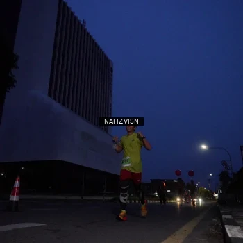 Runner Photo 8817708